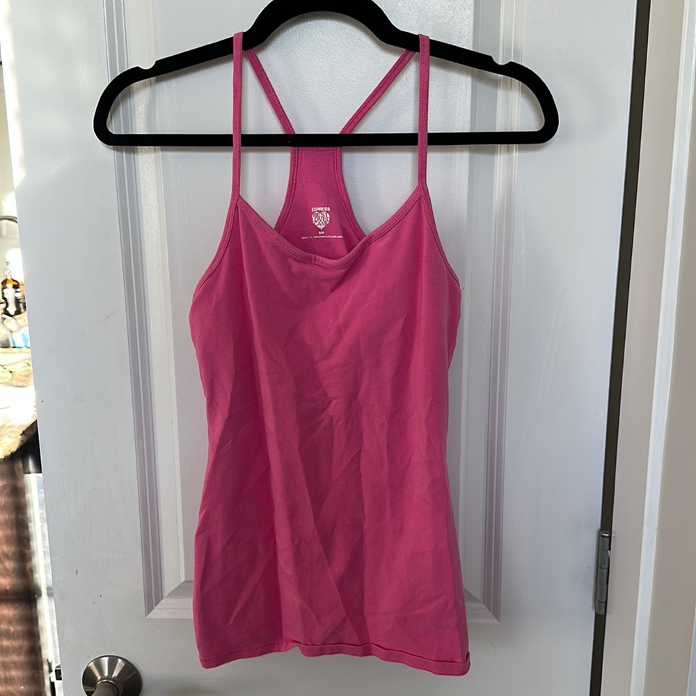 Workout top with built in bra
